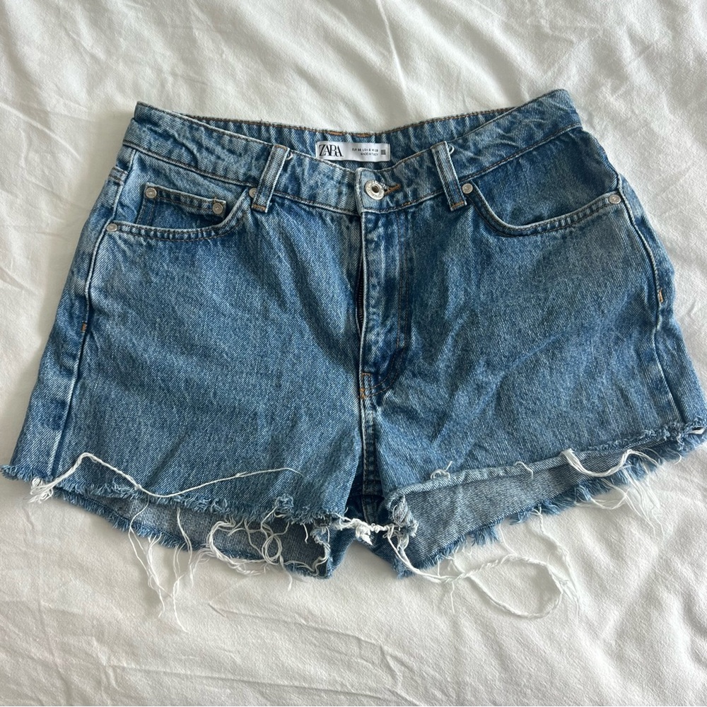 Zara mid rise Blue Denim Shorts